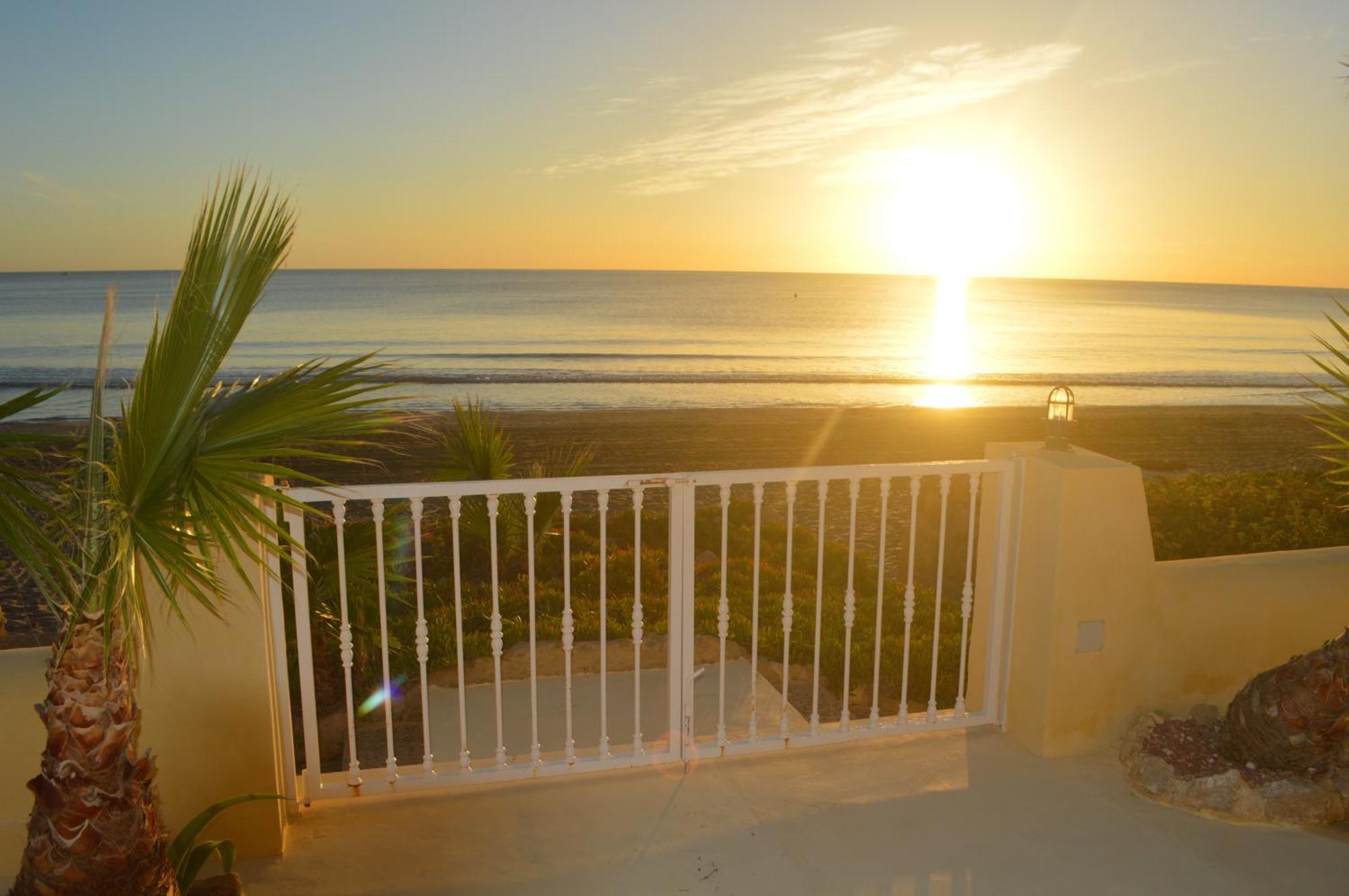Excepcional Apartamento Amanecer Al Borde De Playa Y Mar, En Chalet Roquetes Аликанте Экстерьер фото